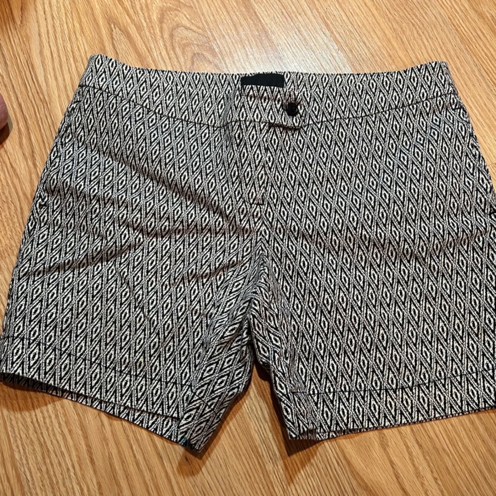 Cynthia Rowley Black White Geometric Diamond Ikat Shorts Womens Size 10